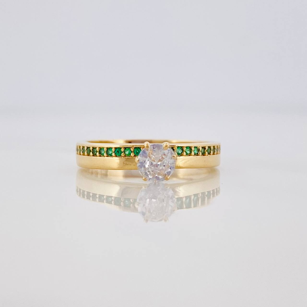 Solitaire Ring Churumbela 2.45 g / T6 Yellow Gold 18K
