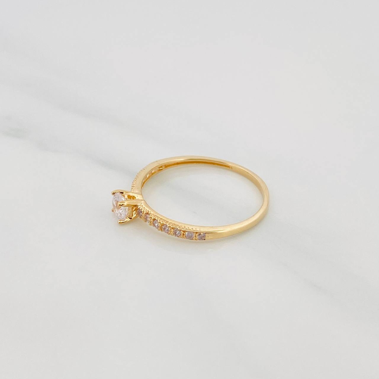 Anillo Solitario Churumbela 1.4 g / T7 1/4 Oro Amarillo 18K