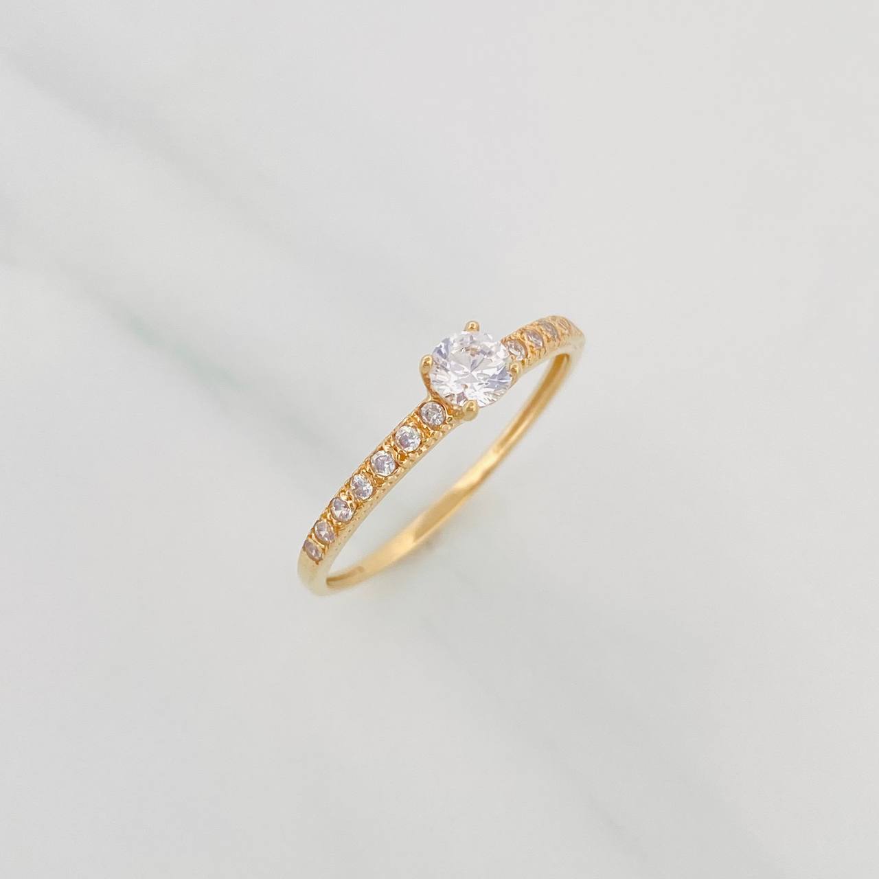 Anillo Solitario Churumbela 1.4 g / T7 1/4 Oro Amarillo 18K