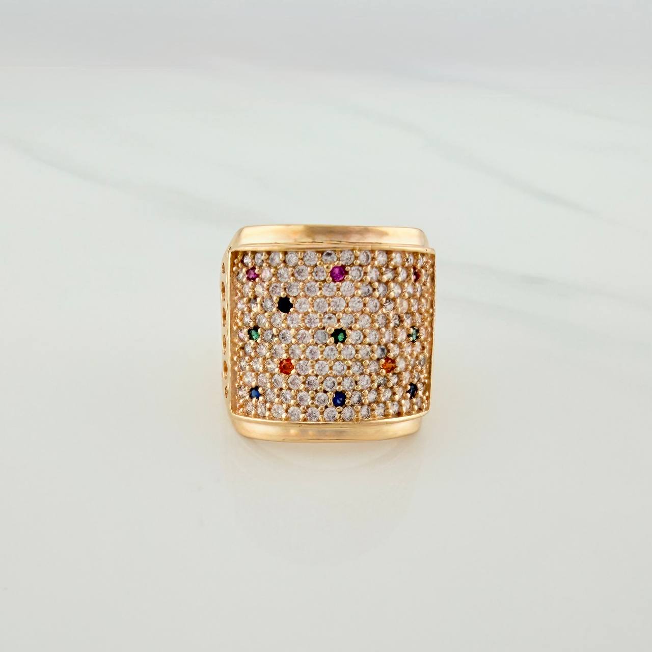Anillo Placa Circulos 6.65gr / T7 1/4 / Oro Amarillo 18K $