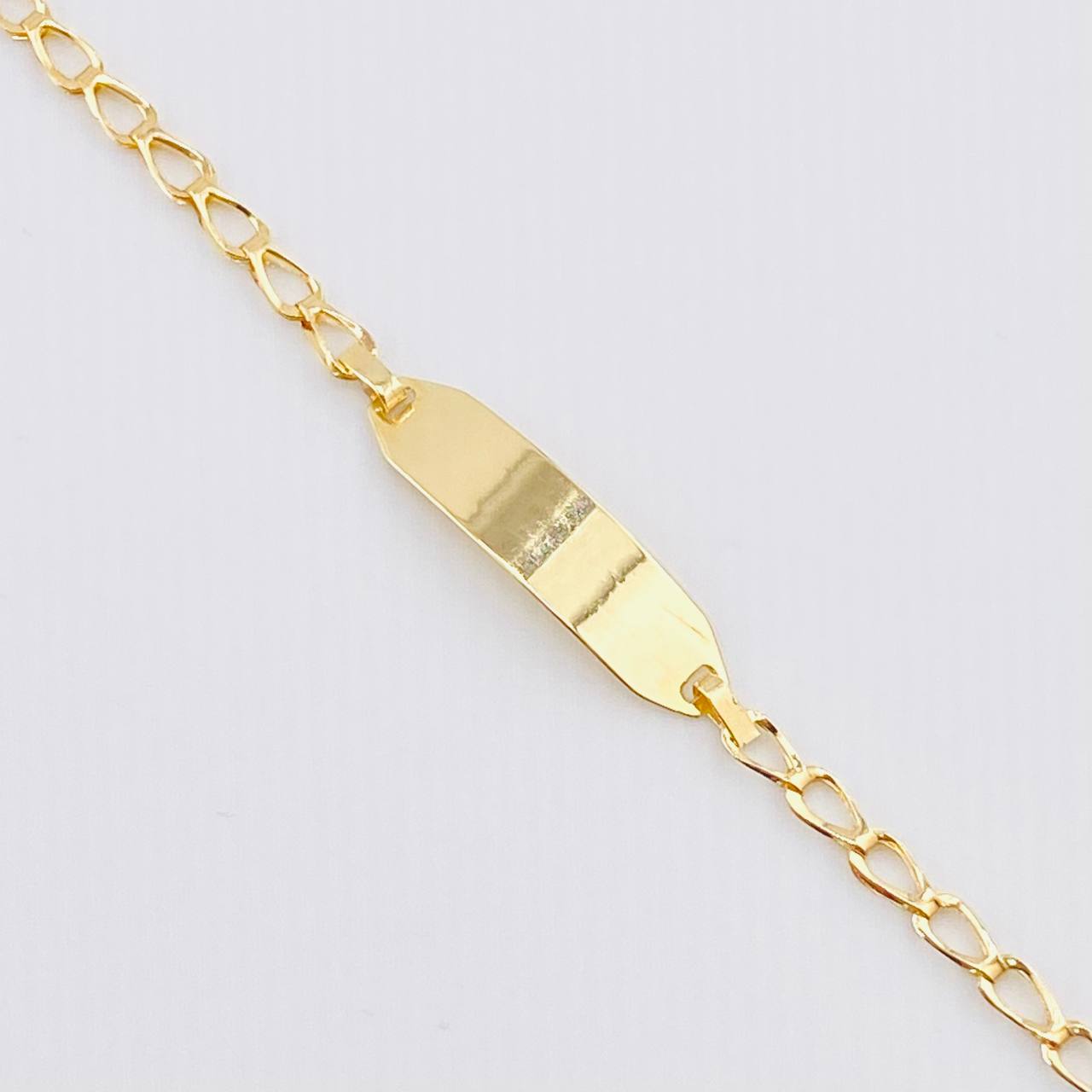Baby Bracelet Rectangular Plate 1.1gr / 6 in / 2.4mm Yellow Gold 18K *