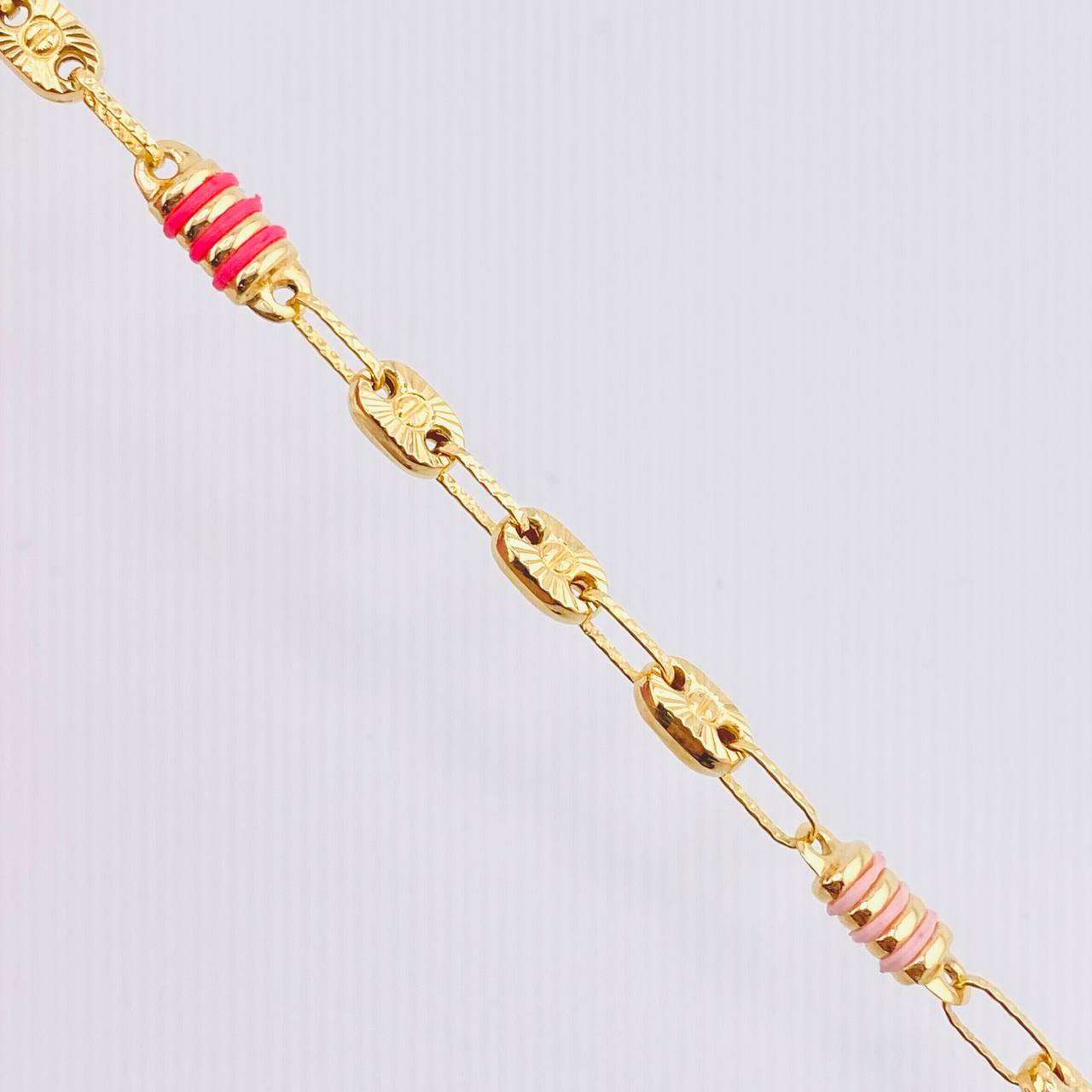 Cadena Rustica cauchos 12.9gr / 23 1/2 in / 5.1mm Oro Amarillo 18K *