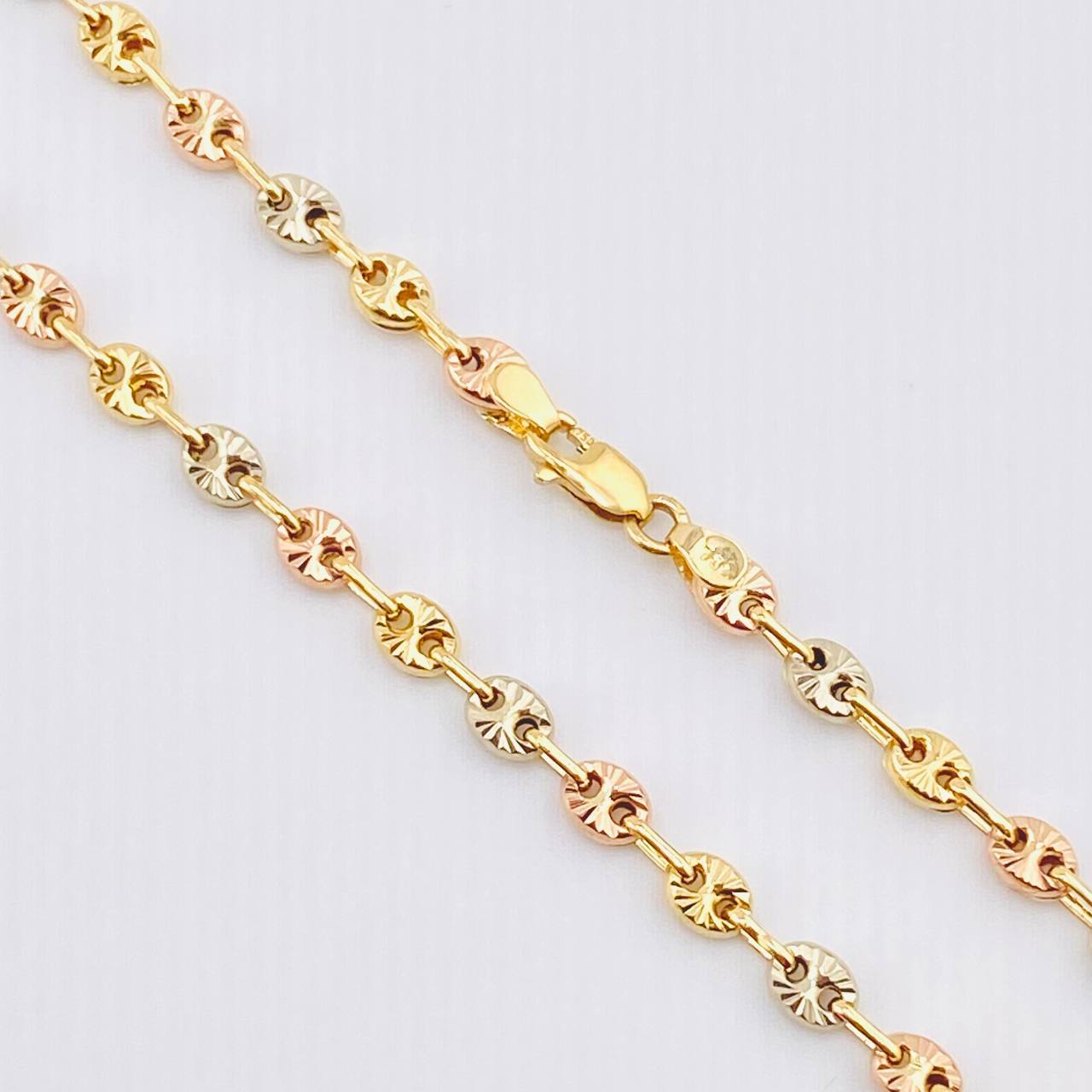 Cadena GC 8.55gr / 23 1/2 in / 3.4mm Tres Oros 18K *