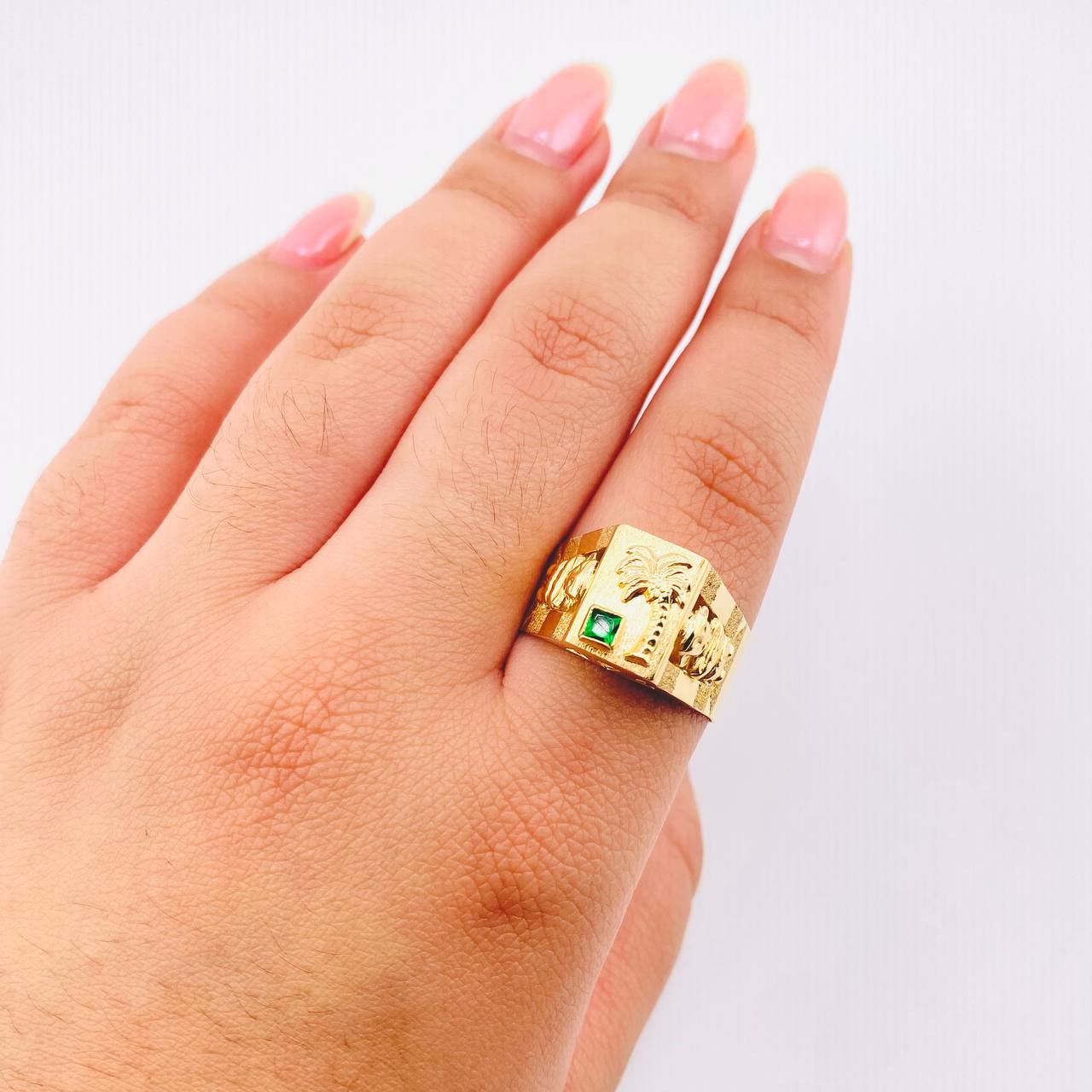 Quimbaya Palm Ring 4.75gr / T11 1/2 / 18K Yellow Gold *