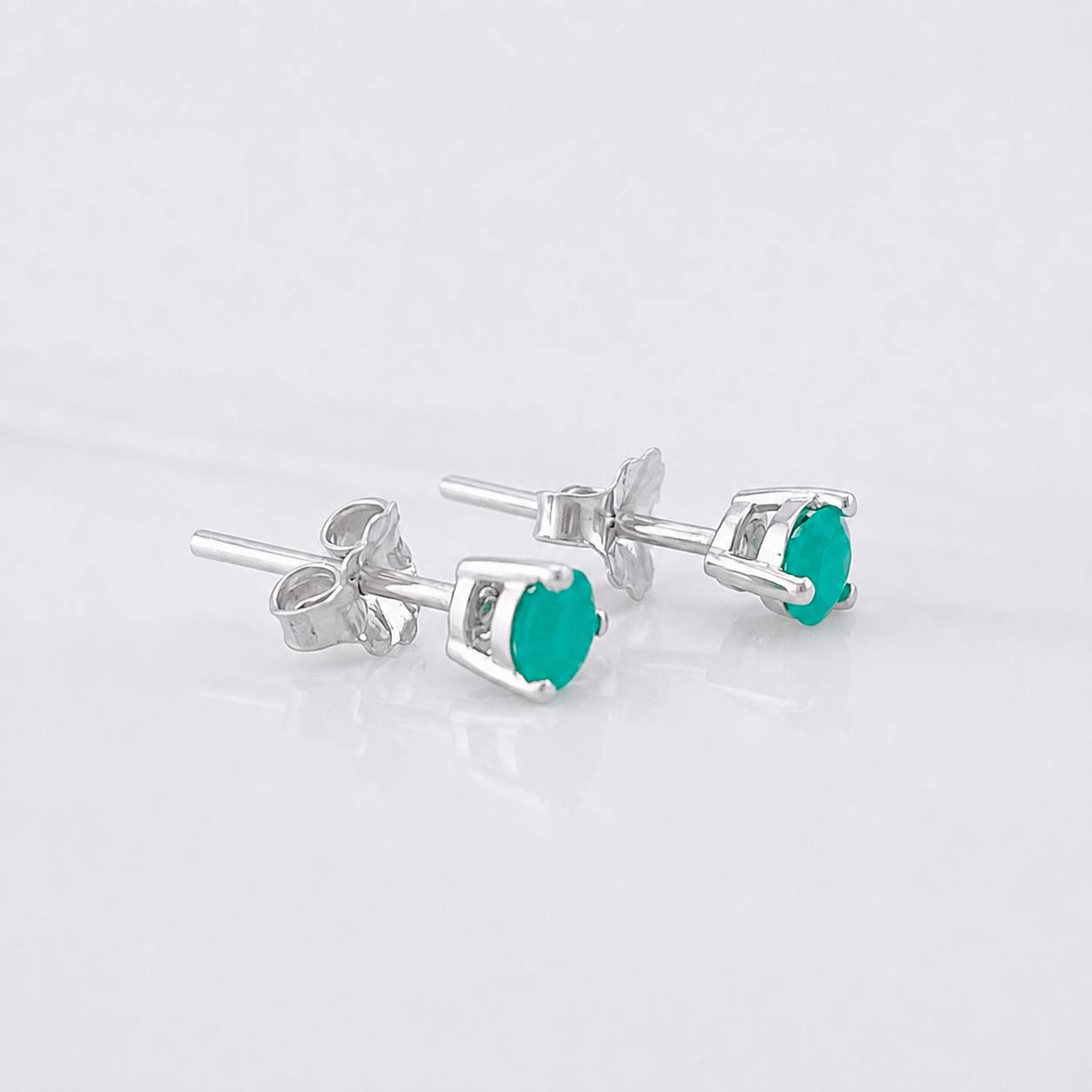 Topos Tres Garras Esmeralda 0.3pts 0.7g / in / 4.06mm Plata 925