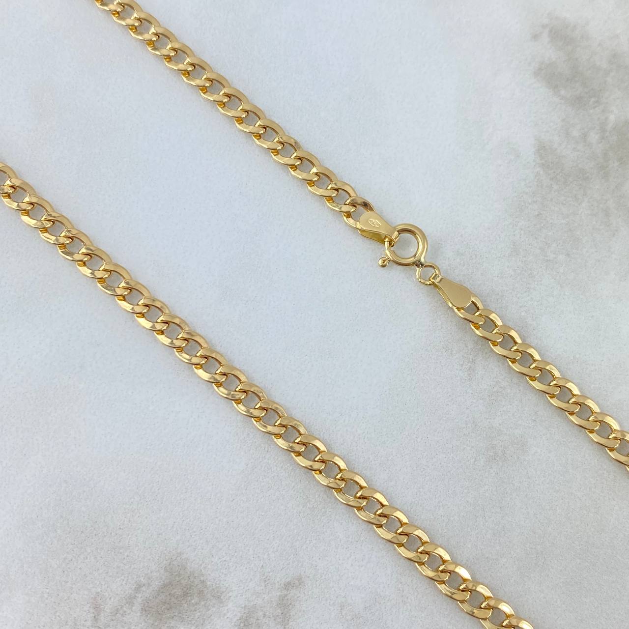 Cadena Cubana 7.7gr / 19 3/4 in / 4.5mm Oro Amarillo +1 18K
