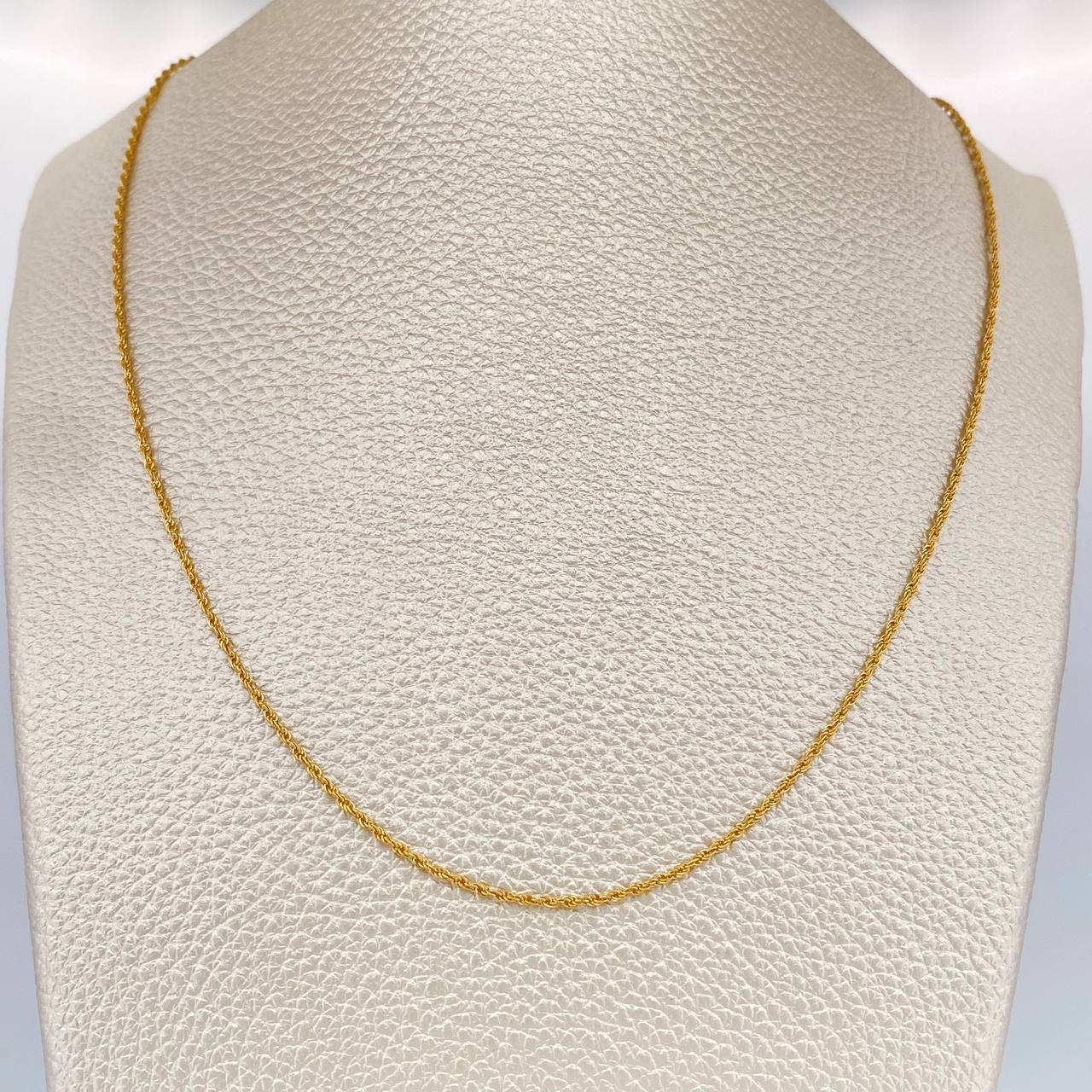 Cadena Lazo 1.15gr / 23 1/2 in / 1.2mm Oro Amarillo +3 18K %