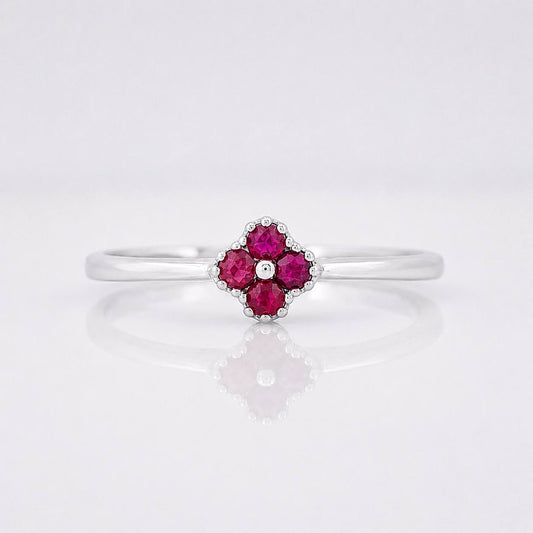 Anillo Flor Rubíes 16pts 1.1g / T6 3/4 Plata 925