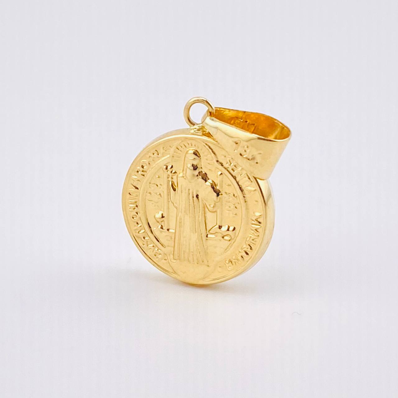 Pendant Saint Benedict 1gr / 1 in / Yellow Gold 18K *