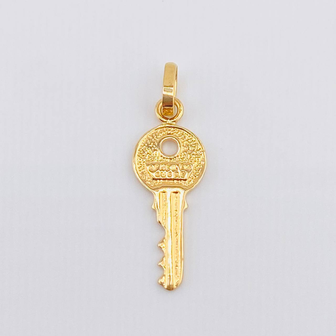 Pendant Key 1.05gr / 1 in / Yellow Gold 18K *