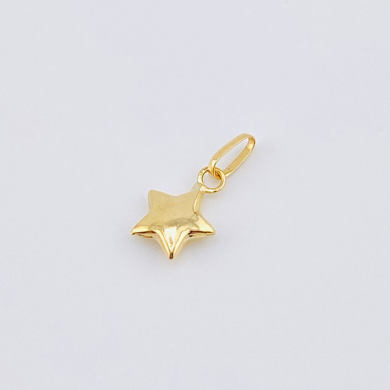 Pendant Star 0.25gr / 1/2 in / Yellow Gold 18K *