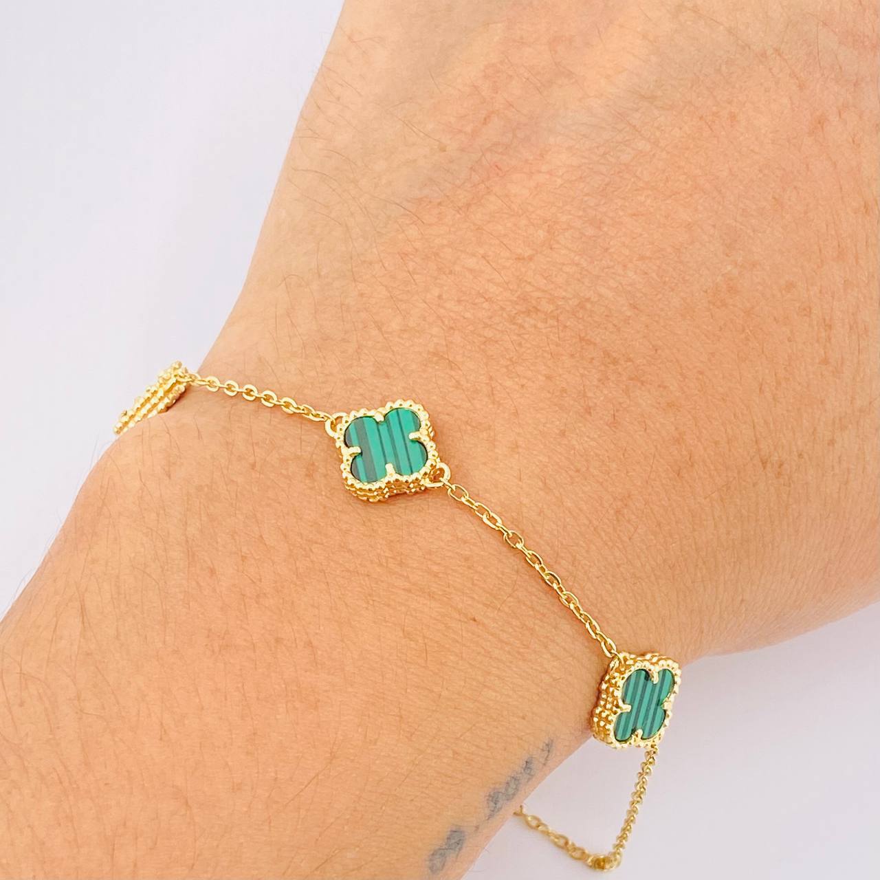 Pulso Aro Seguido Trebol Verde  4.65gr / 7 3/4 in / 9.2mm Oro Amarillo 18K