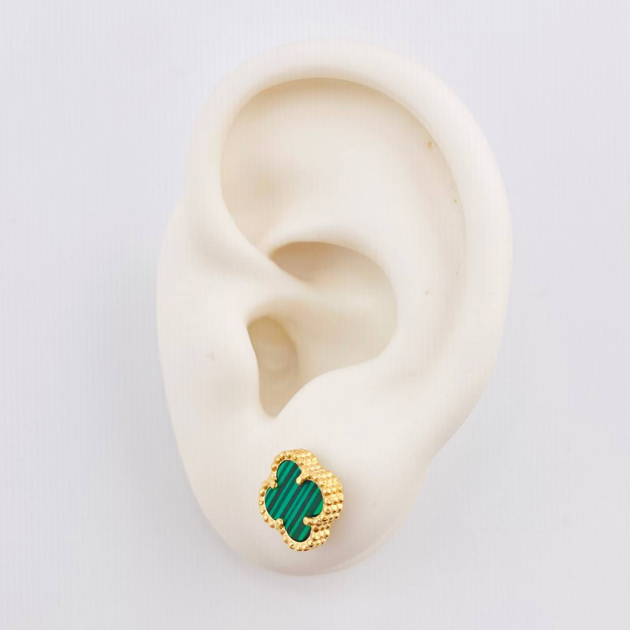 Topos Trebol Verde 2.5gr / 8.7mm Oro Amarillo 18K