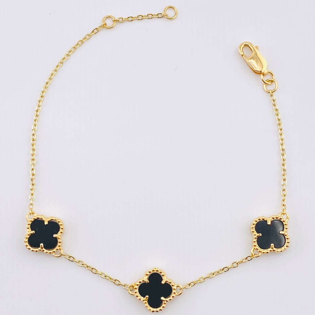 Pulso Aro Seguido Trebol Negro  4.85gr / 7 1/2 in / 9.2mm Oro Amarillo 18K