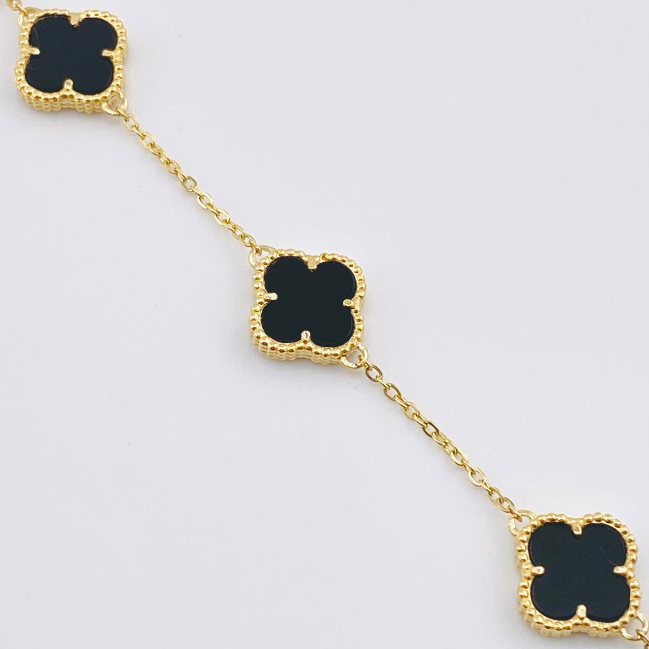 Pulso Aro Seguido Trebol Negro  5.8gr / 7 3/4 in / 10.9mm Oro Amarillo 18K