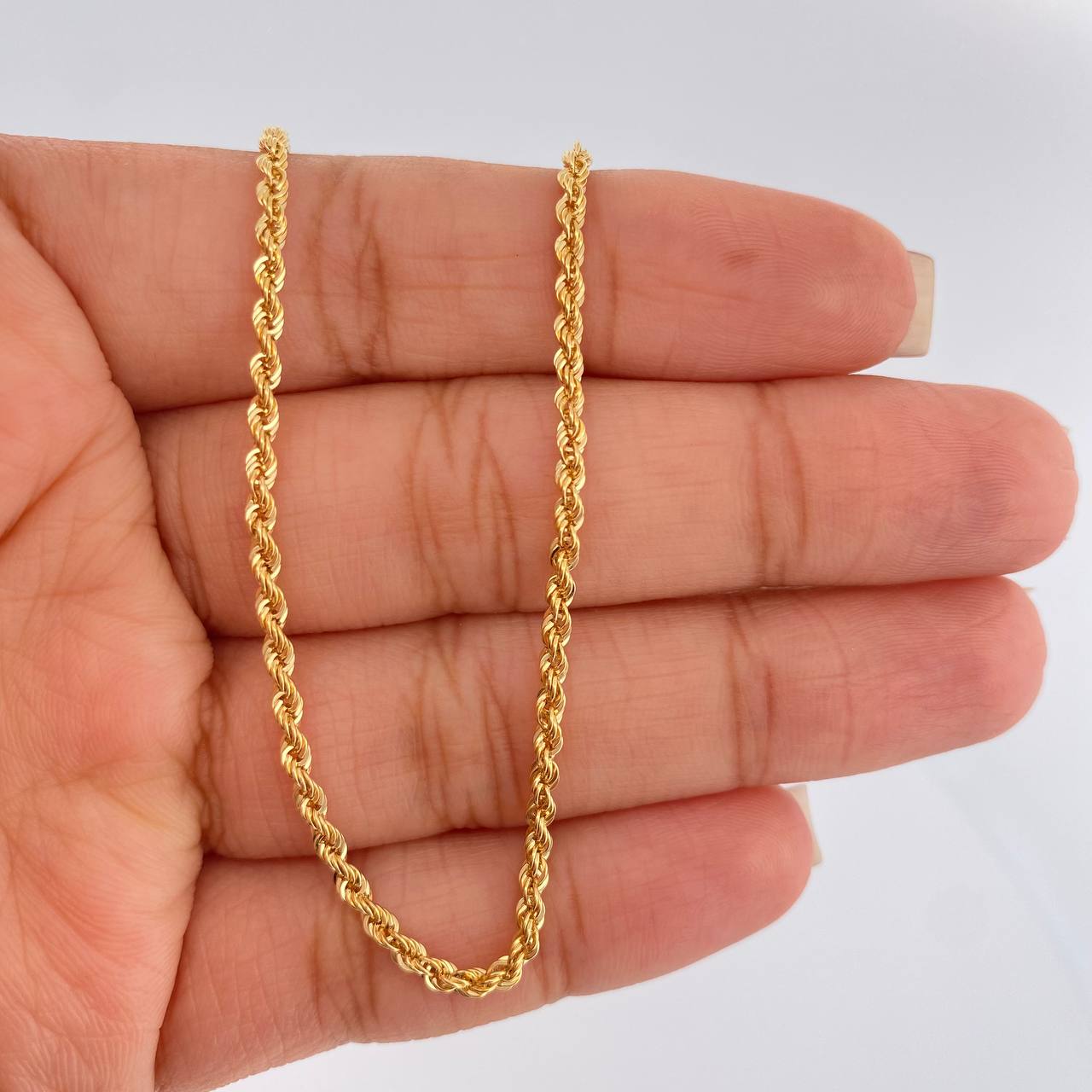Cadena Lazo 2.75gr / 17 3/4 in / 2mm Oro Amarillo +3 18K $