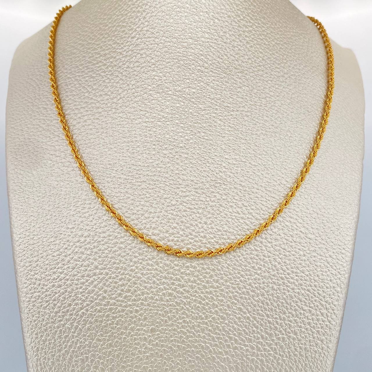 Cadena Lazo 2.75gr / 17 3/4 in / 2mm Oro Amarillo +3 18K $