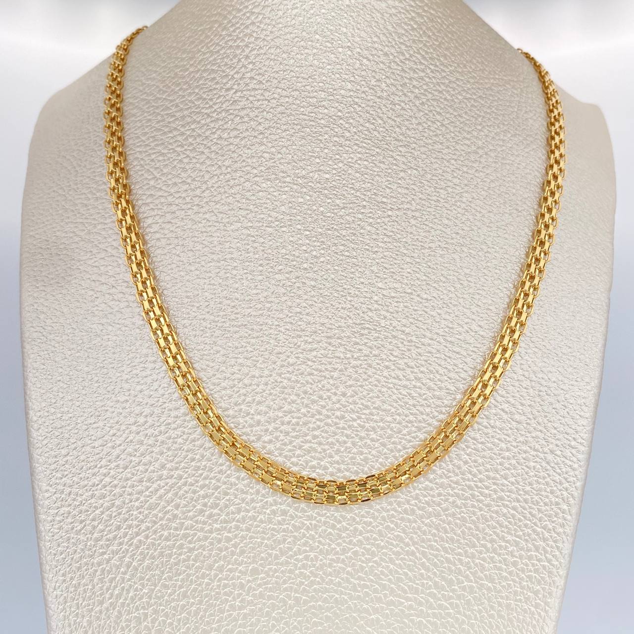 Cadena China 8.75gr / 23 3/4 in / 4.55mm Oro Amarillo +1 18K $