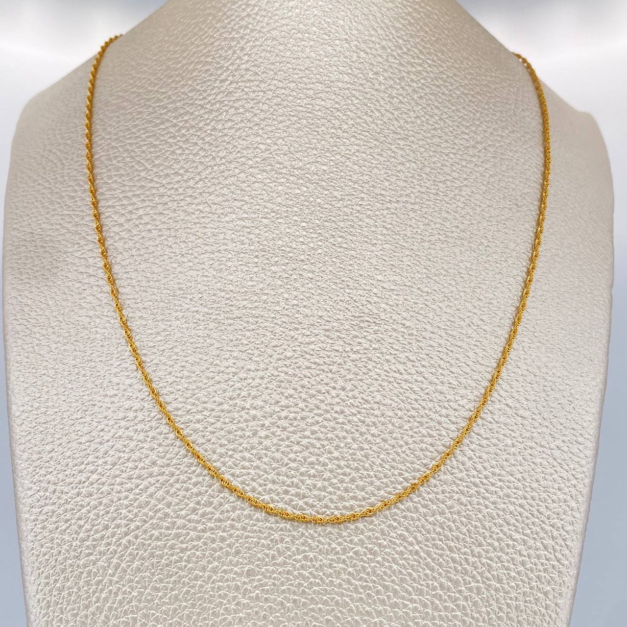 Cadena Lazo 1.05gr / 23 1/2 in / 1.15mm Oro Amarillo +3 18K $