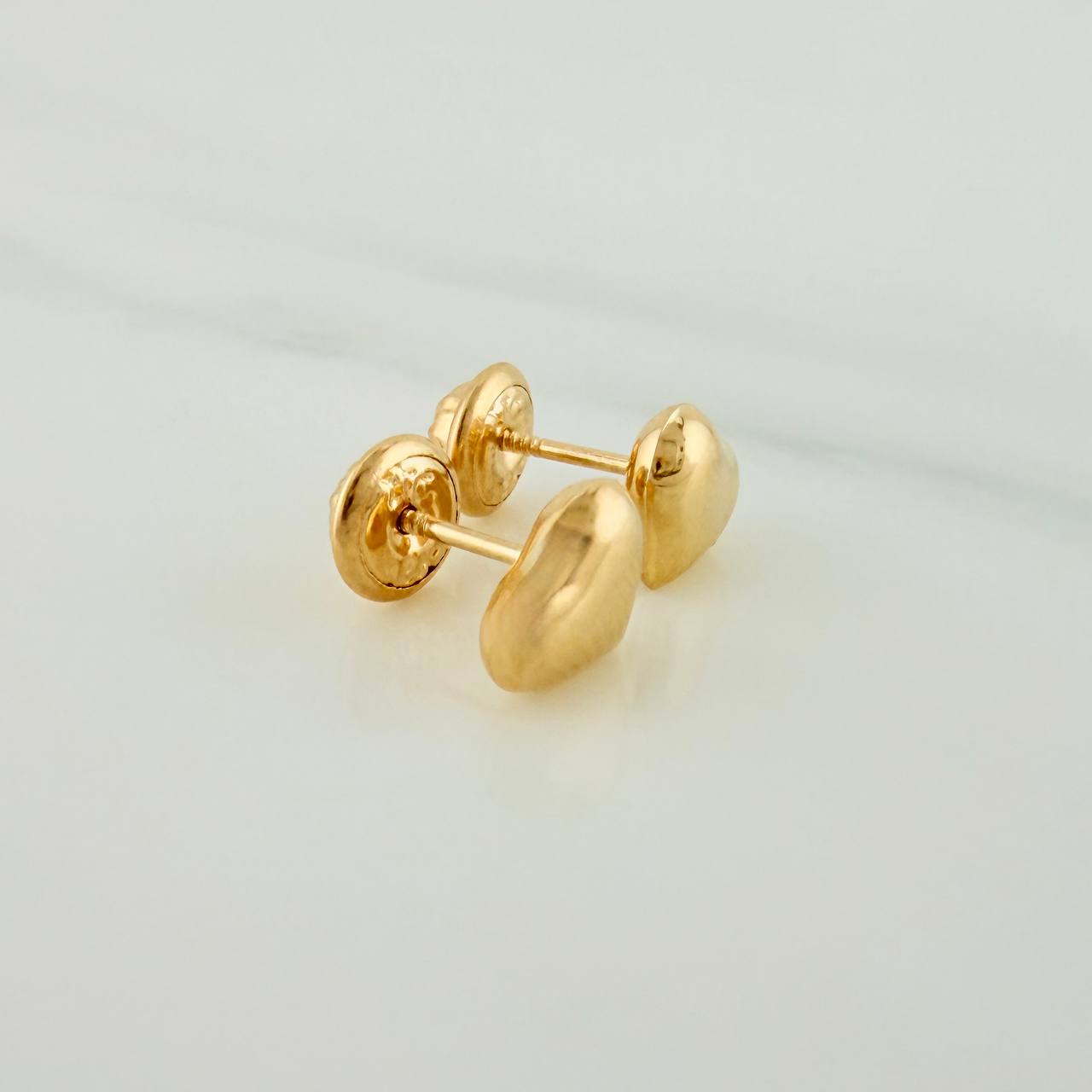 Heart Stud Earrings 0.65gr / Yellow Gold 18K &