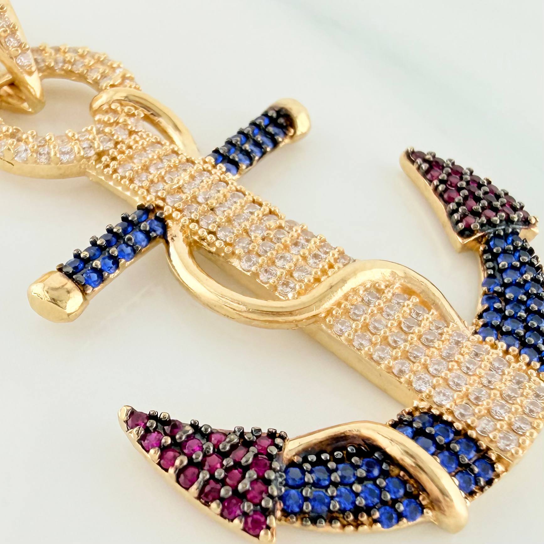 Pendant Anchor 6.85 g / 2 in Two-Tone Black Yellow 18K