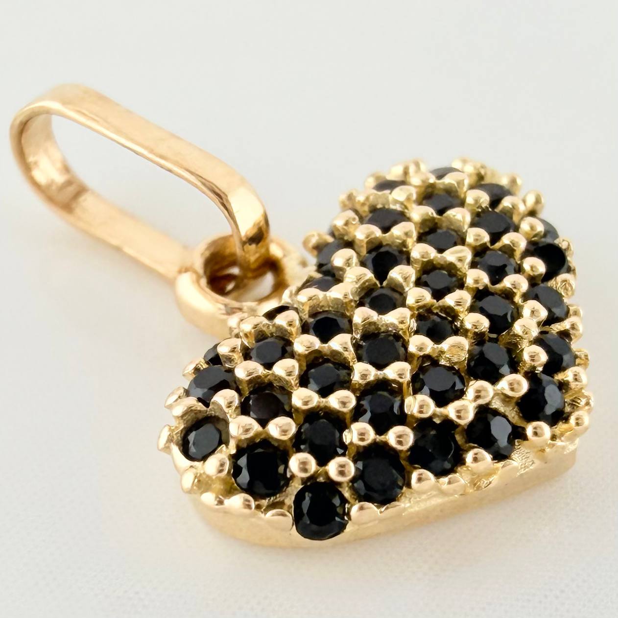 Dije Corazón 0.9 g / 1/2 in Oro Amarillo 18K