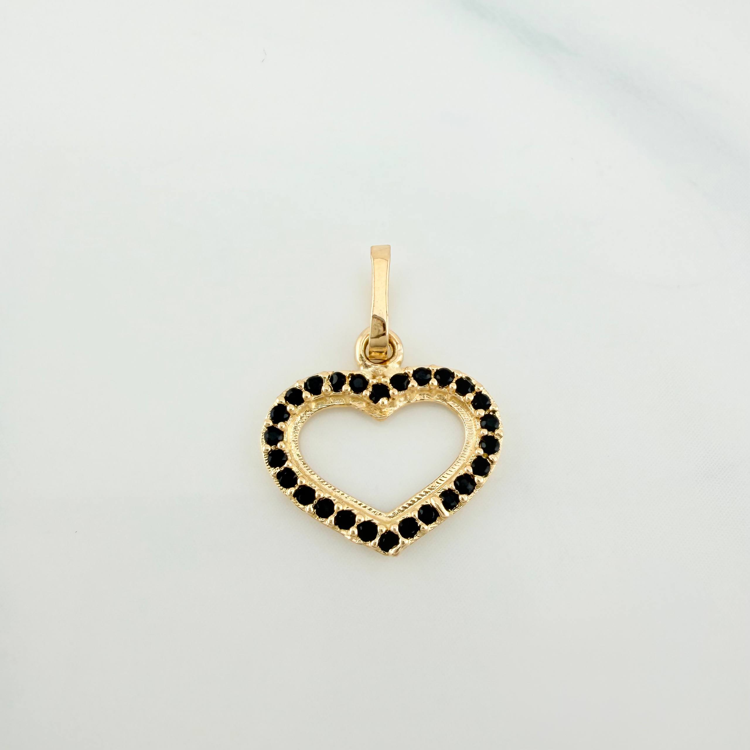 Dije Silueta Corazón 0.8 g / 3/4 in Oro Amarillo 18K