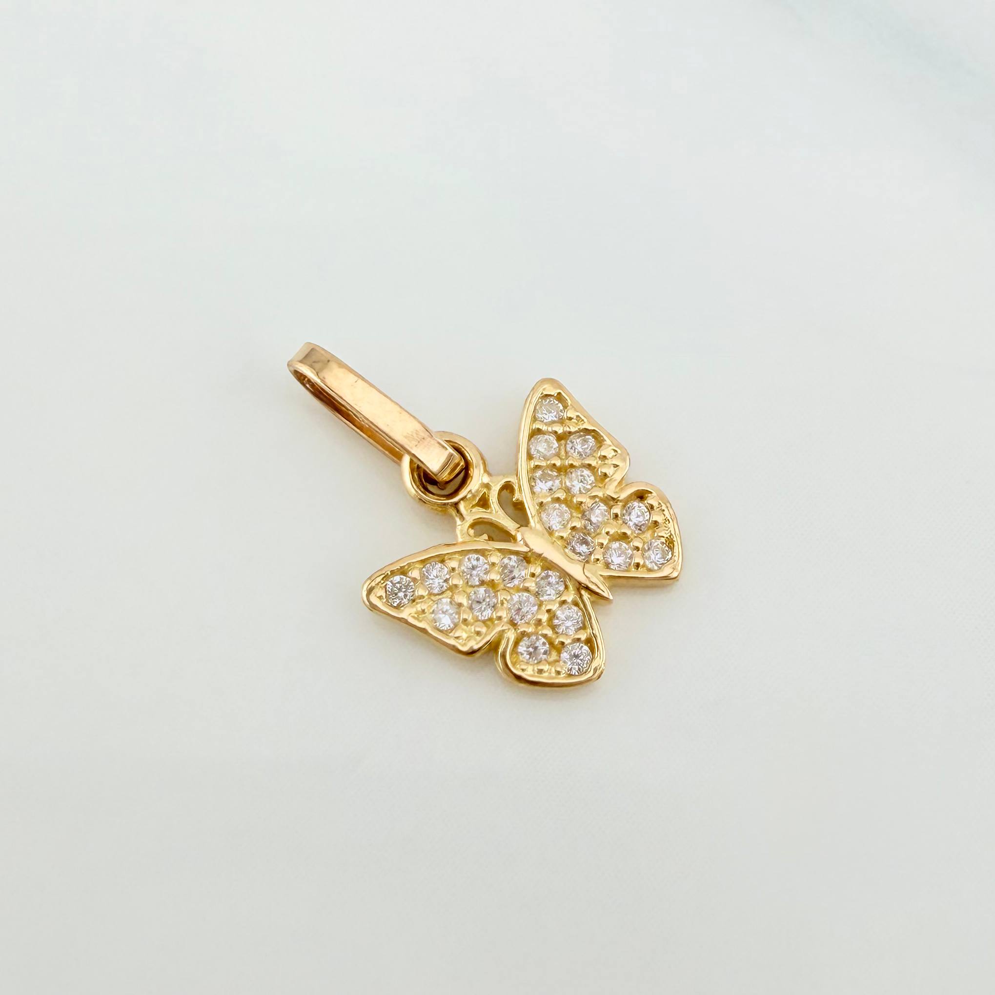 Dije Mariposa 0.75 g / 1/2 in Oro Amarillo 18K