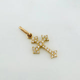 Dije Cruz Gótica 0.7 g / 3/4 in Oro Amarillo 18K