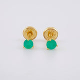 Stud Earrings Three Claws Emeralds 30pts 0.75g / in / 3.8mm Yellow Gold 18K