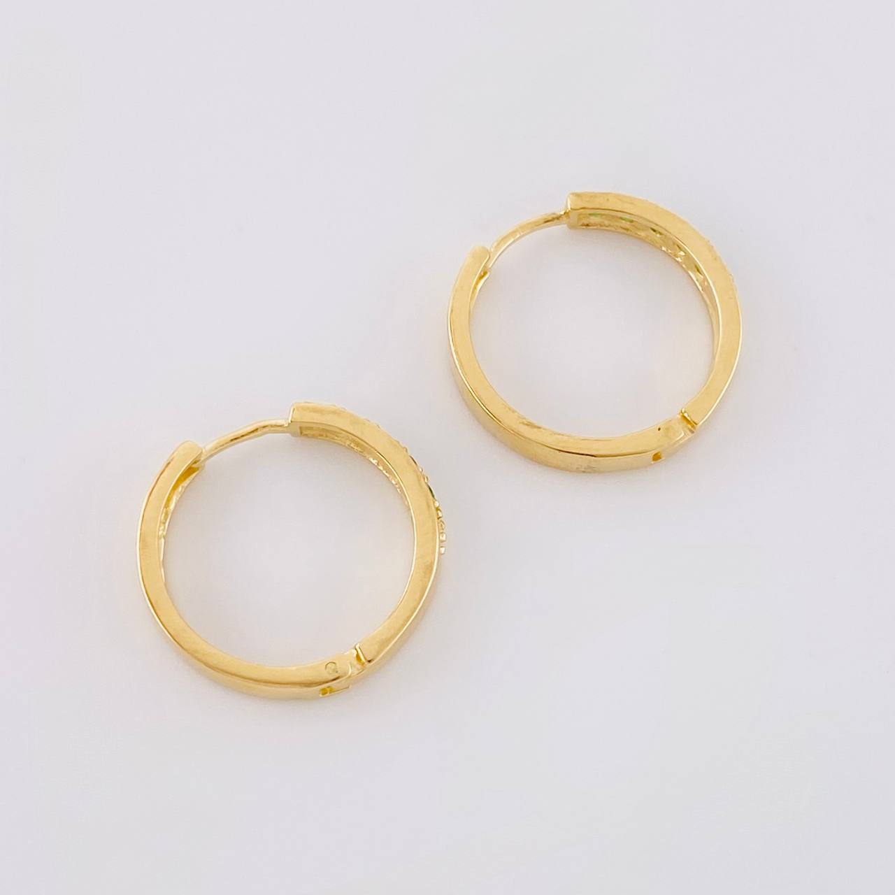Hoop Earrings Half Track Emeralds 11pts 2.15g / 1/2 in 18K Yellow Gold