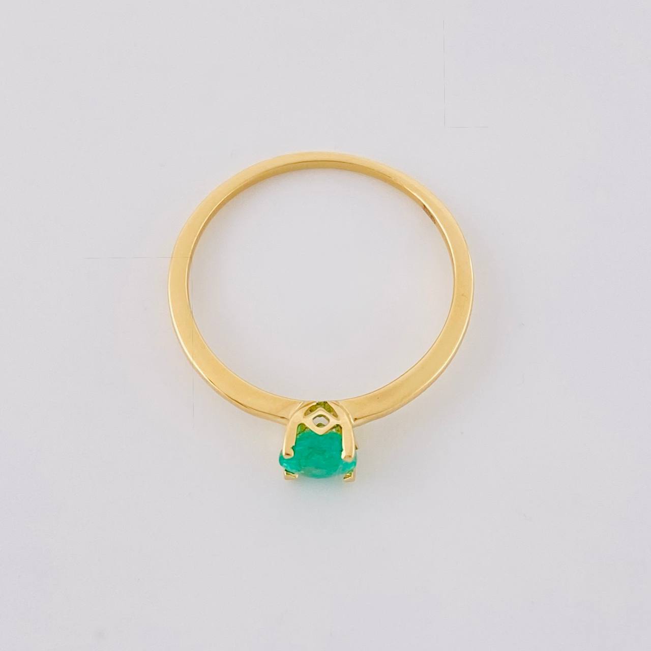 Solitaire Basket Four Prongs Emerald Ring 47pts 1.75g / T6 1/4 Yellow Gold 18K