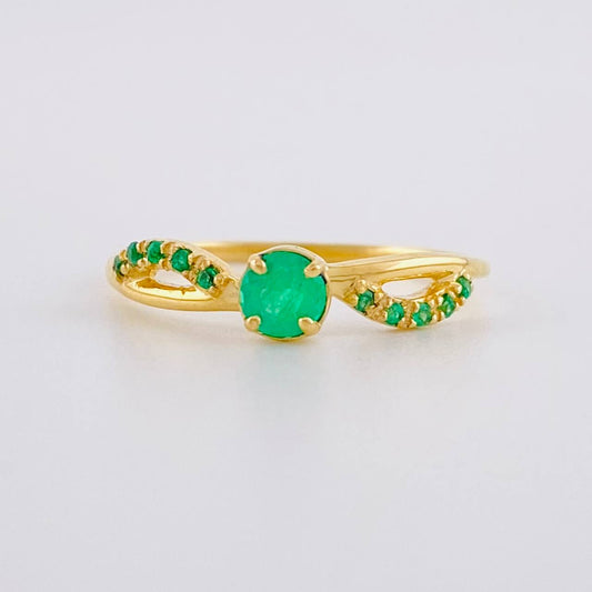 Anillo Solitario Entrelazado Esmeraldas 27pts 1.9g / T7 1/4 Oro Amarillo 18K