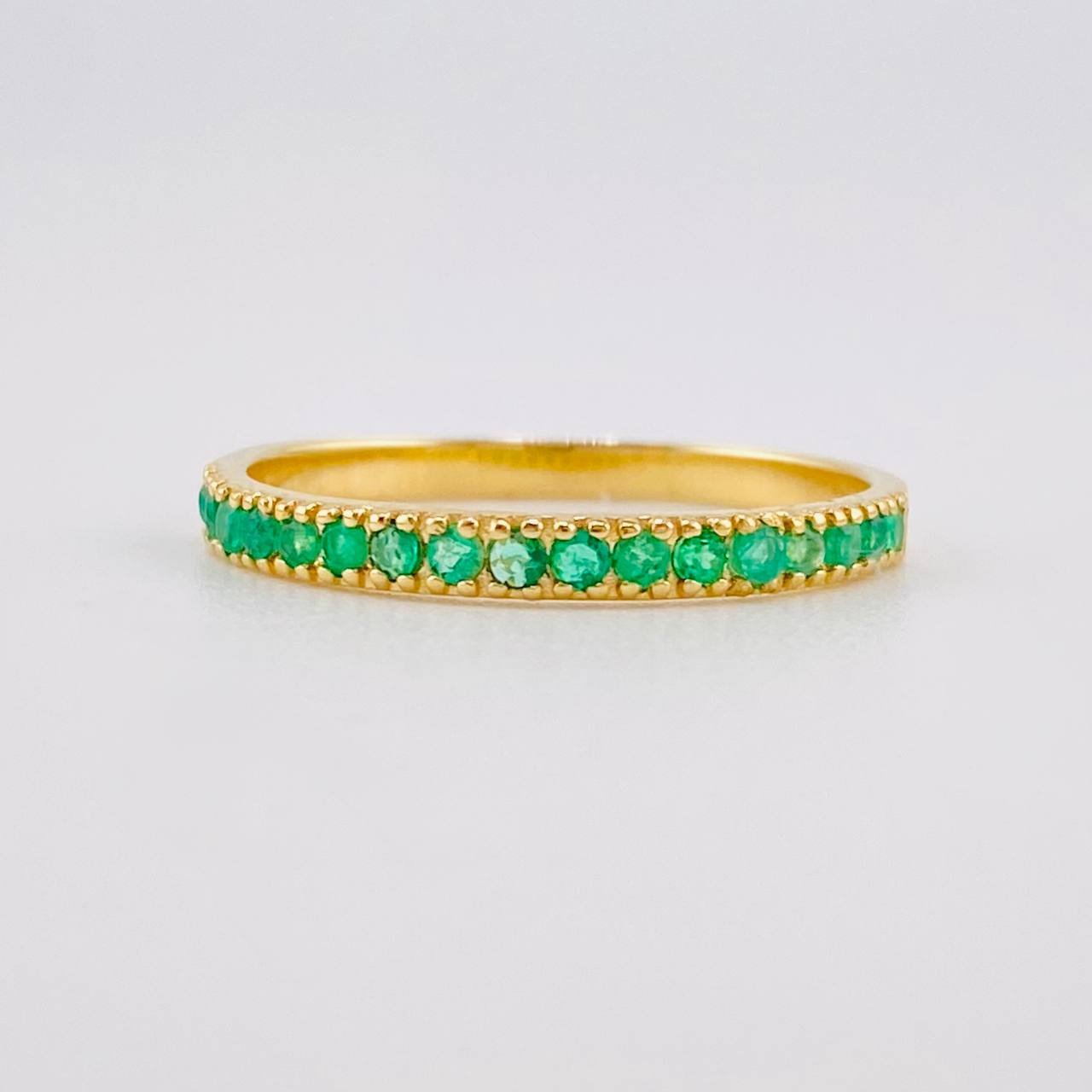 Anillo Churumbela Esmeraldas 21pts 2g / T5 Oro Amarillo 18K