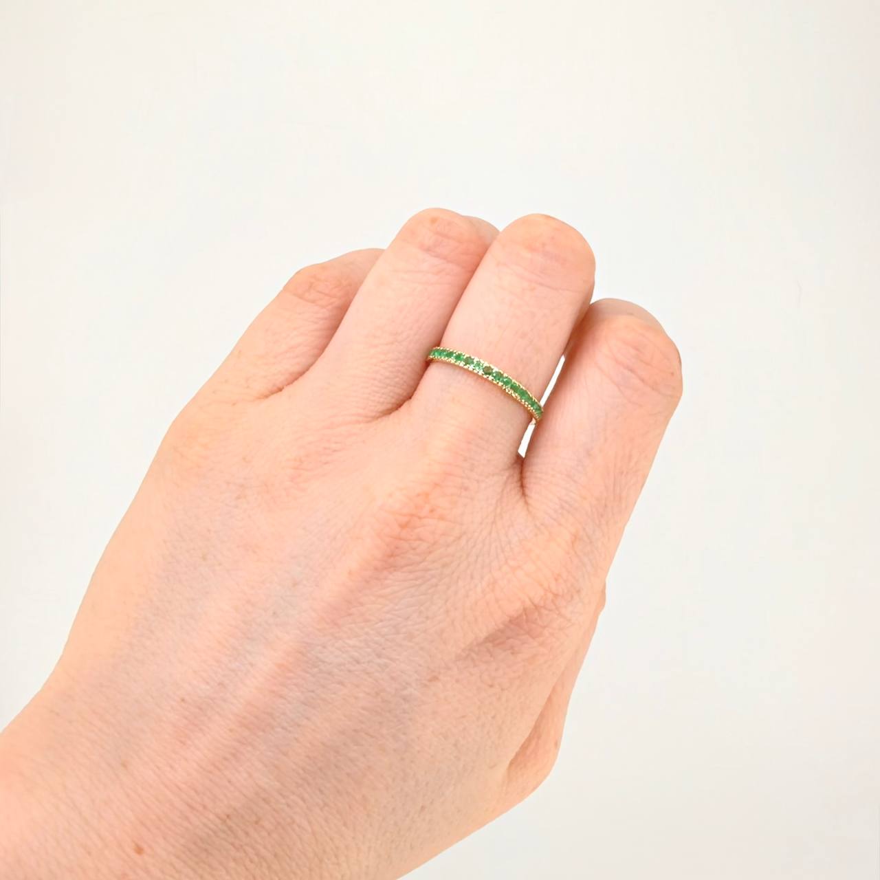 Anillo Churumbela Esmeraldas 21pts 2g / T5 Oro Amarillo 18K