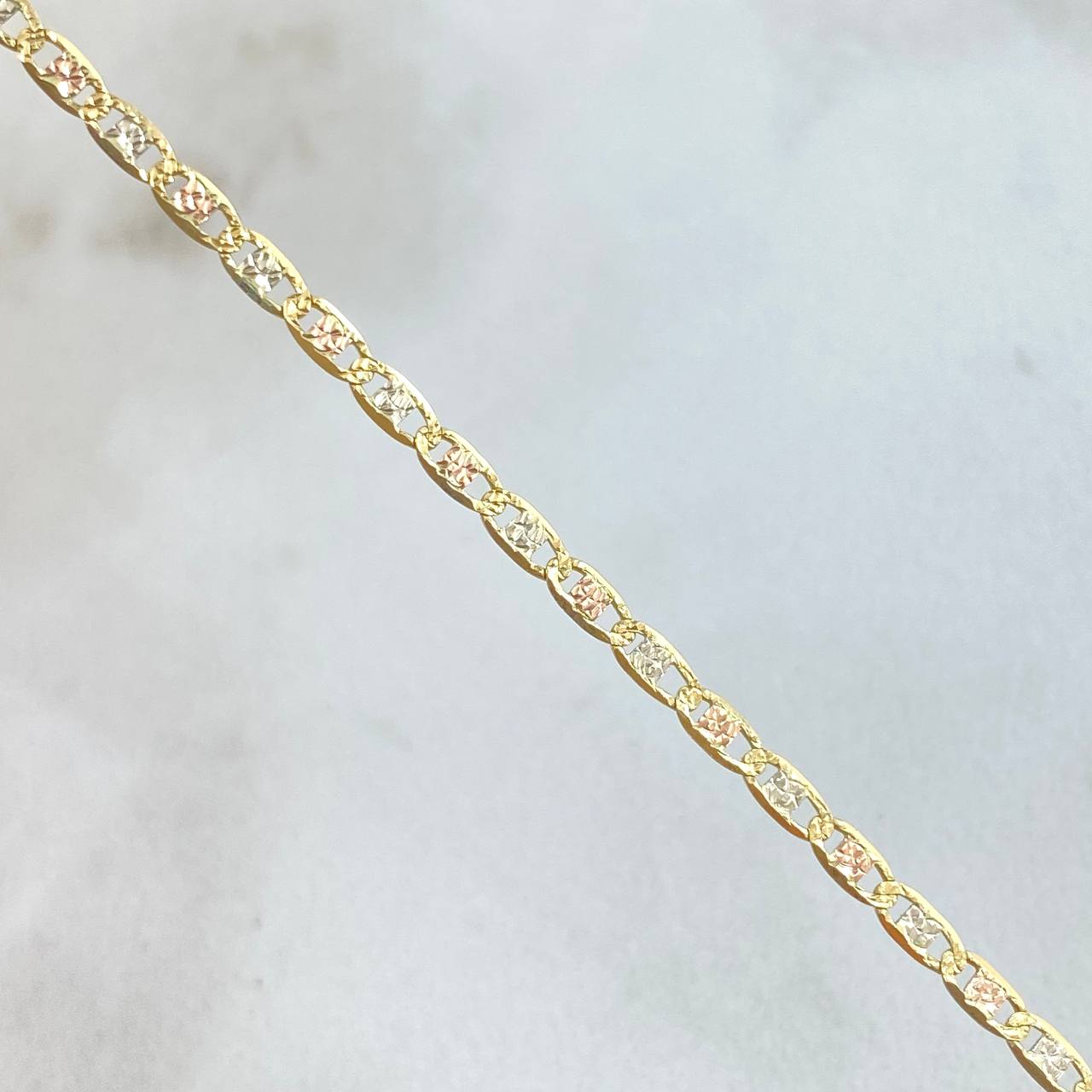 Cadena Plana 2.95gr / 40cm / 2mm Diamantada Tres Oros +3 18K