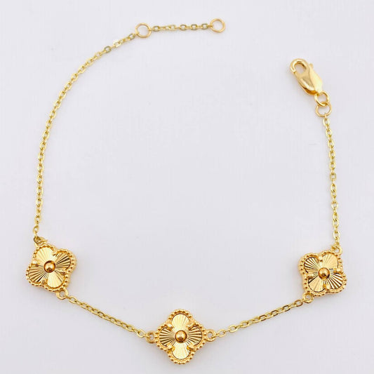 Pulso Aro Seguido Trebol Diamantado 4.95gr / 7 3/4 in / 9mm Oro Amarillo 18K ©