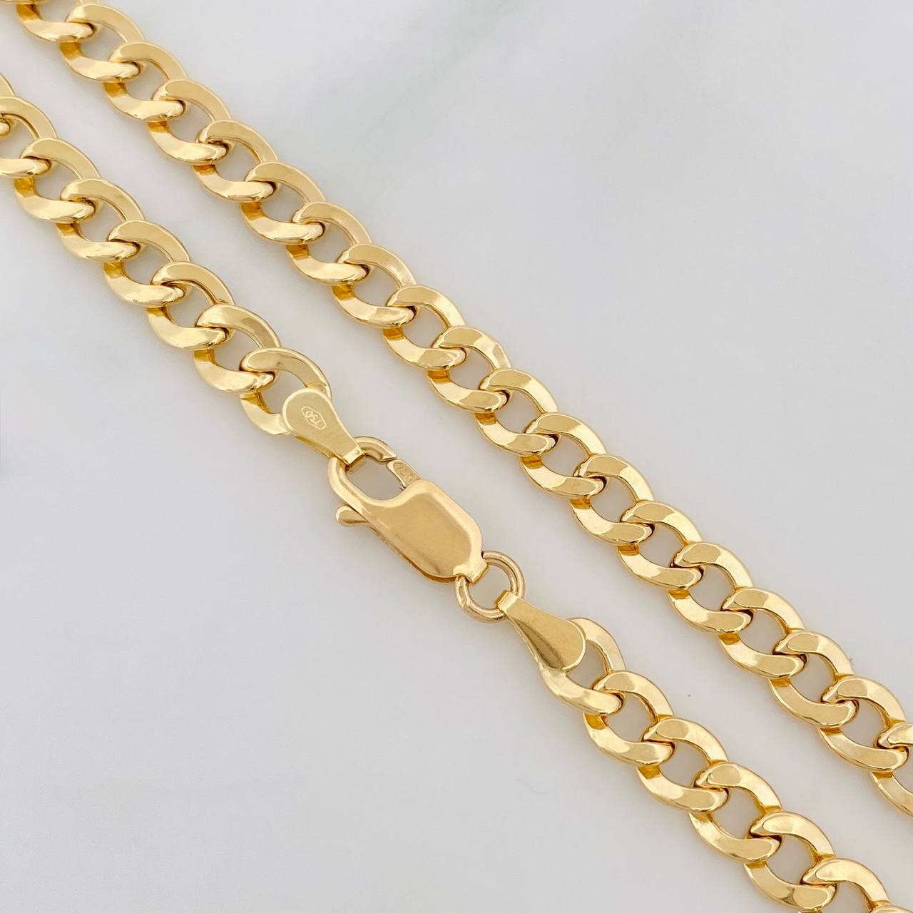 Cadena Cubana 10.1g / 24 in / 5.14mm Oro Amarillo 18K