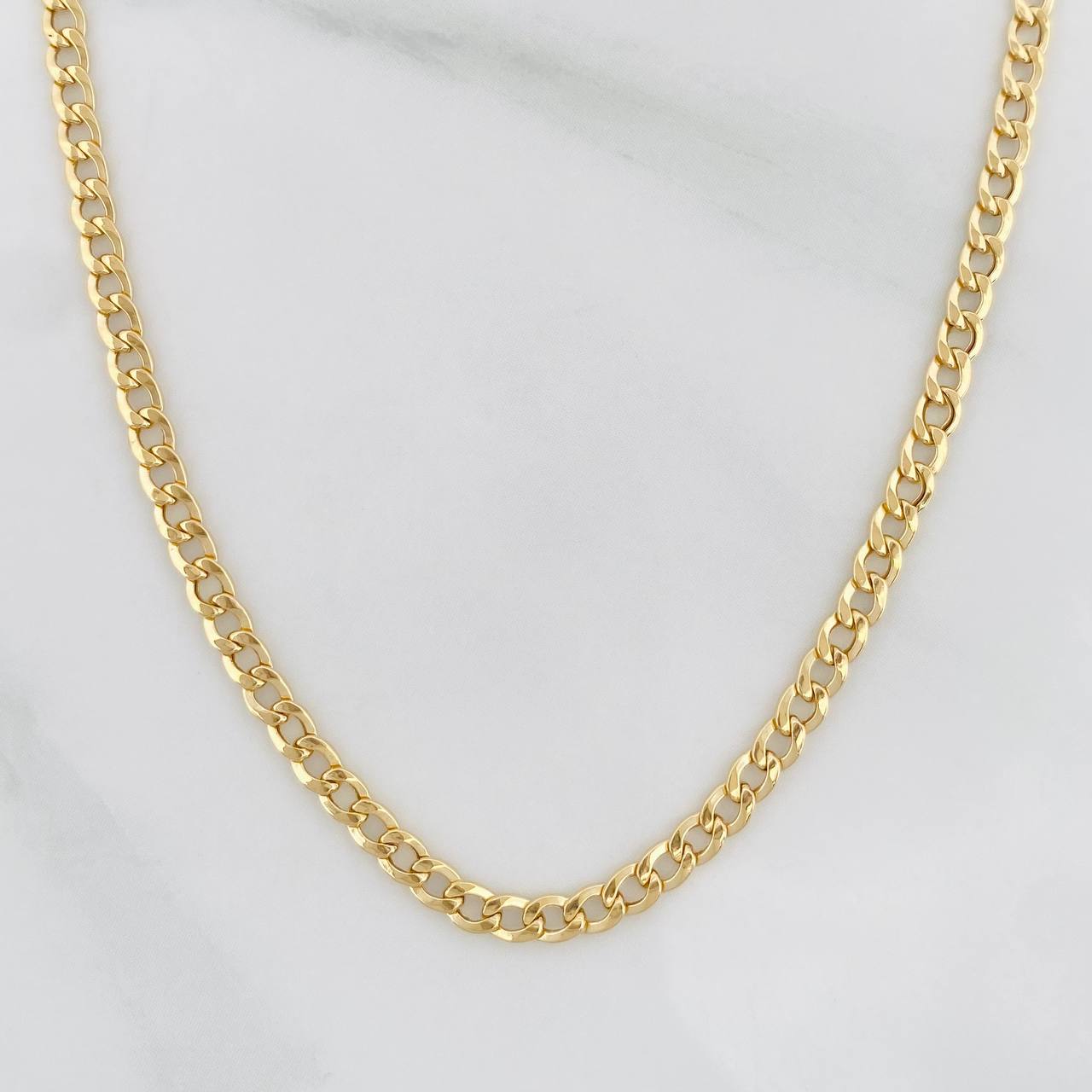 Cadena Cubana 2.15g / 18 in / 2.3mm Oro Amarillo 18K
