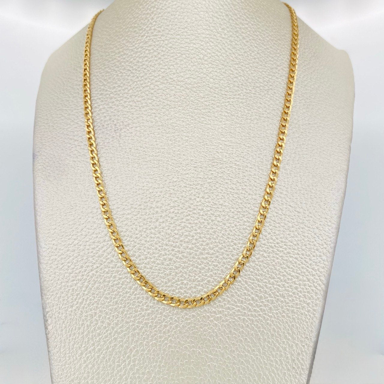 Cadena Cubana 3.35g / 18 in / 2.96mm Oro Amarillo 18K