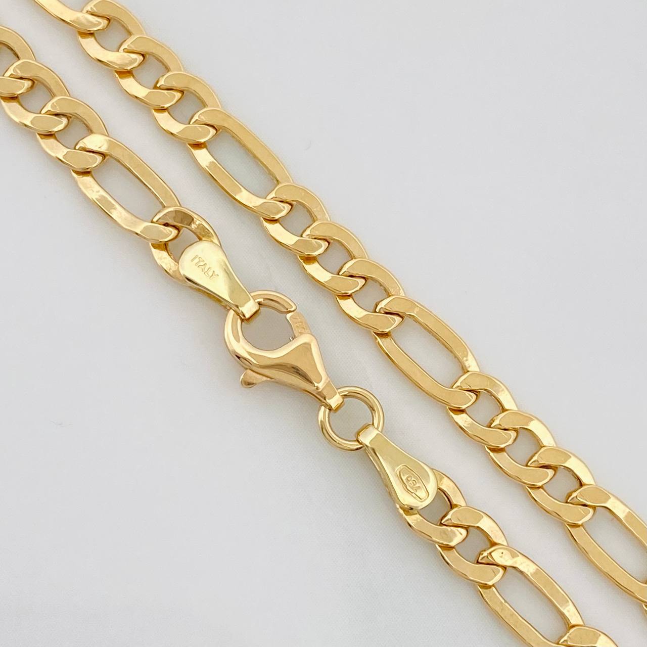 Cadena Fígaro 7.7g / 24 in / 4.27mm Oro Amarillo 18K