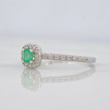 Anillo Halo Cuadrado Esmeralda 0.15pts 1.3g / T7 3/4 Plata 925