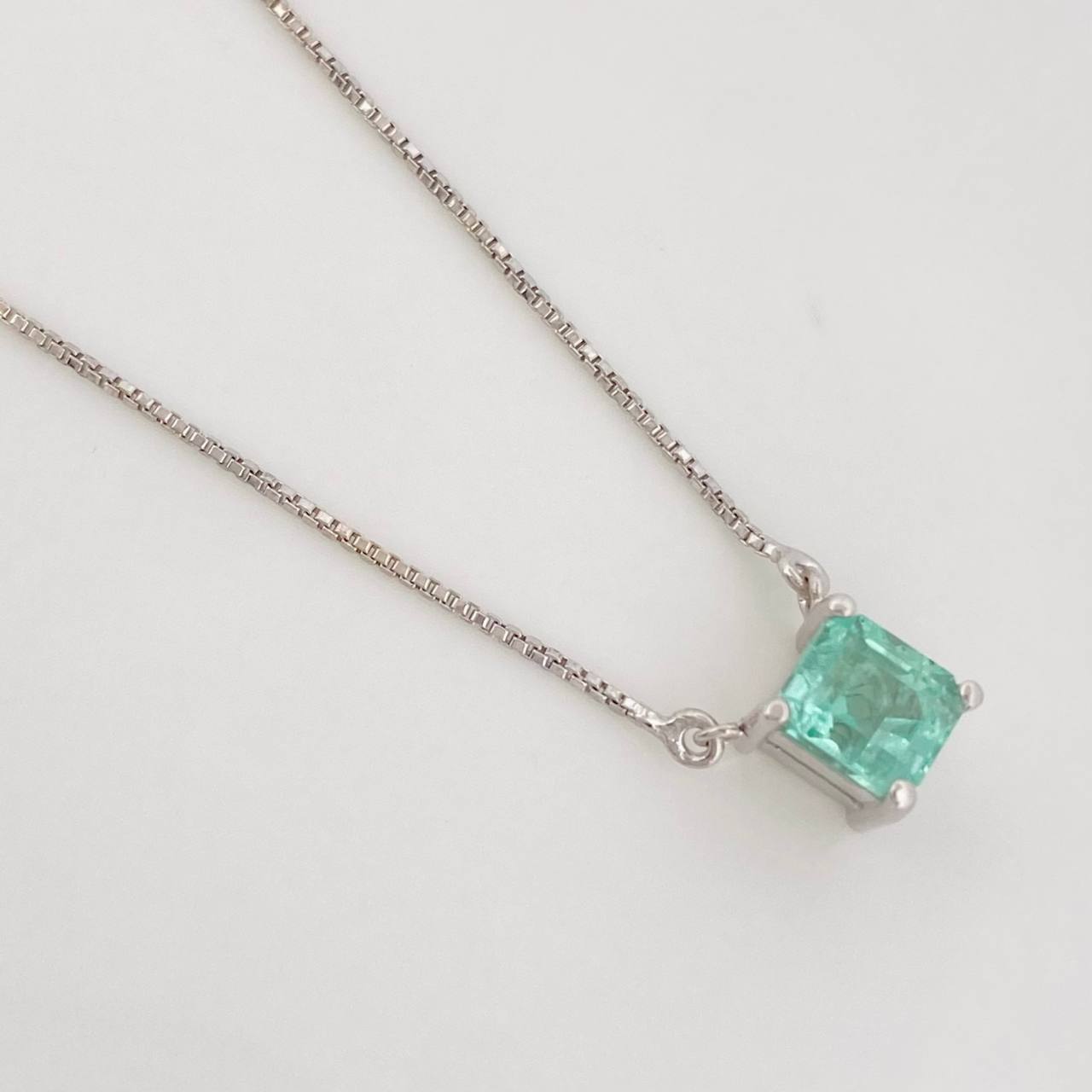 Cadena Cuatro Garras Esmeralda 0.55pts 2.2g / 18 in / 0.8mm Plata 925