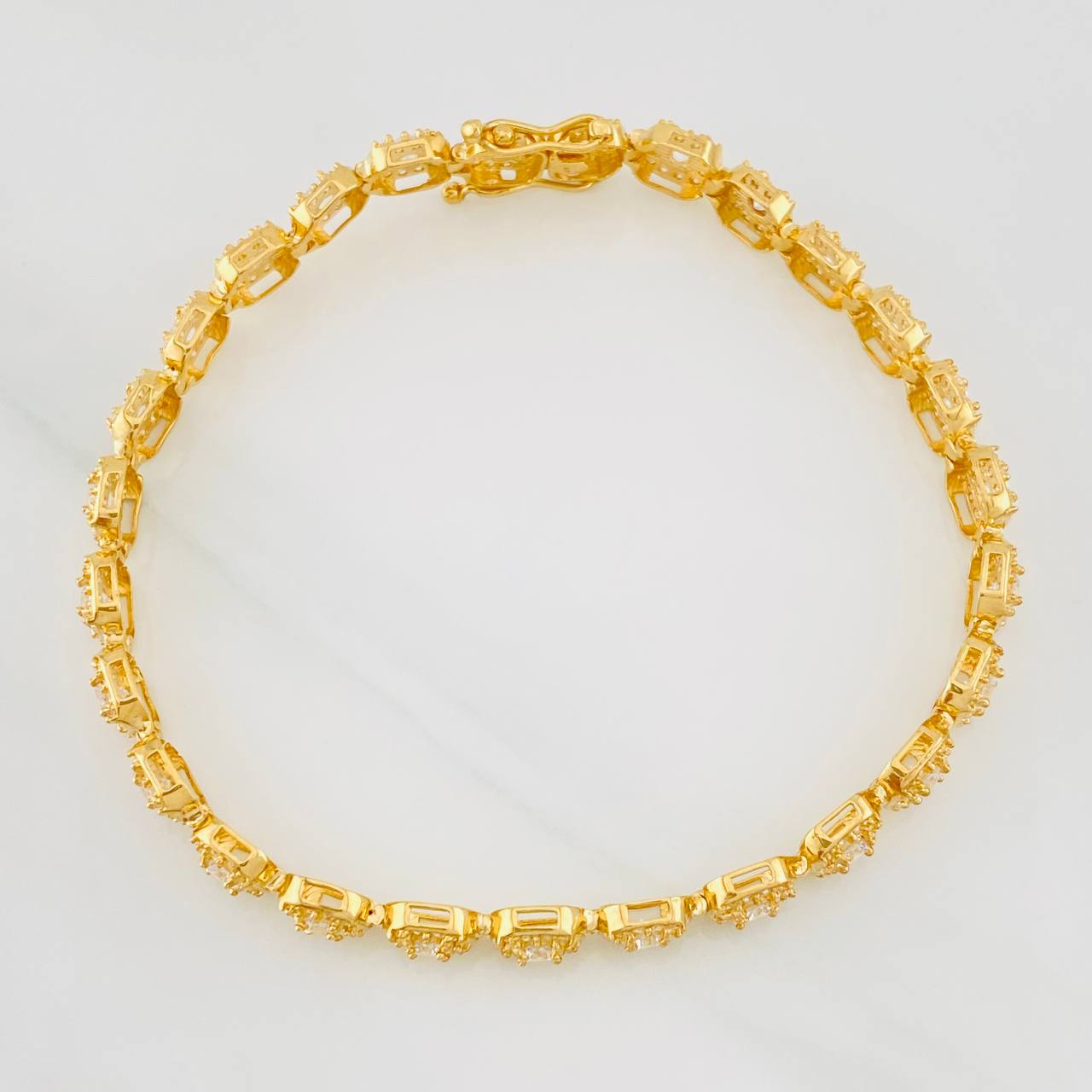 Tennis Bracelet 14.35g / 8 in / 6.16mm 18K Yellow Gold