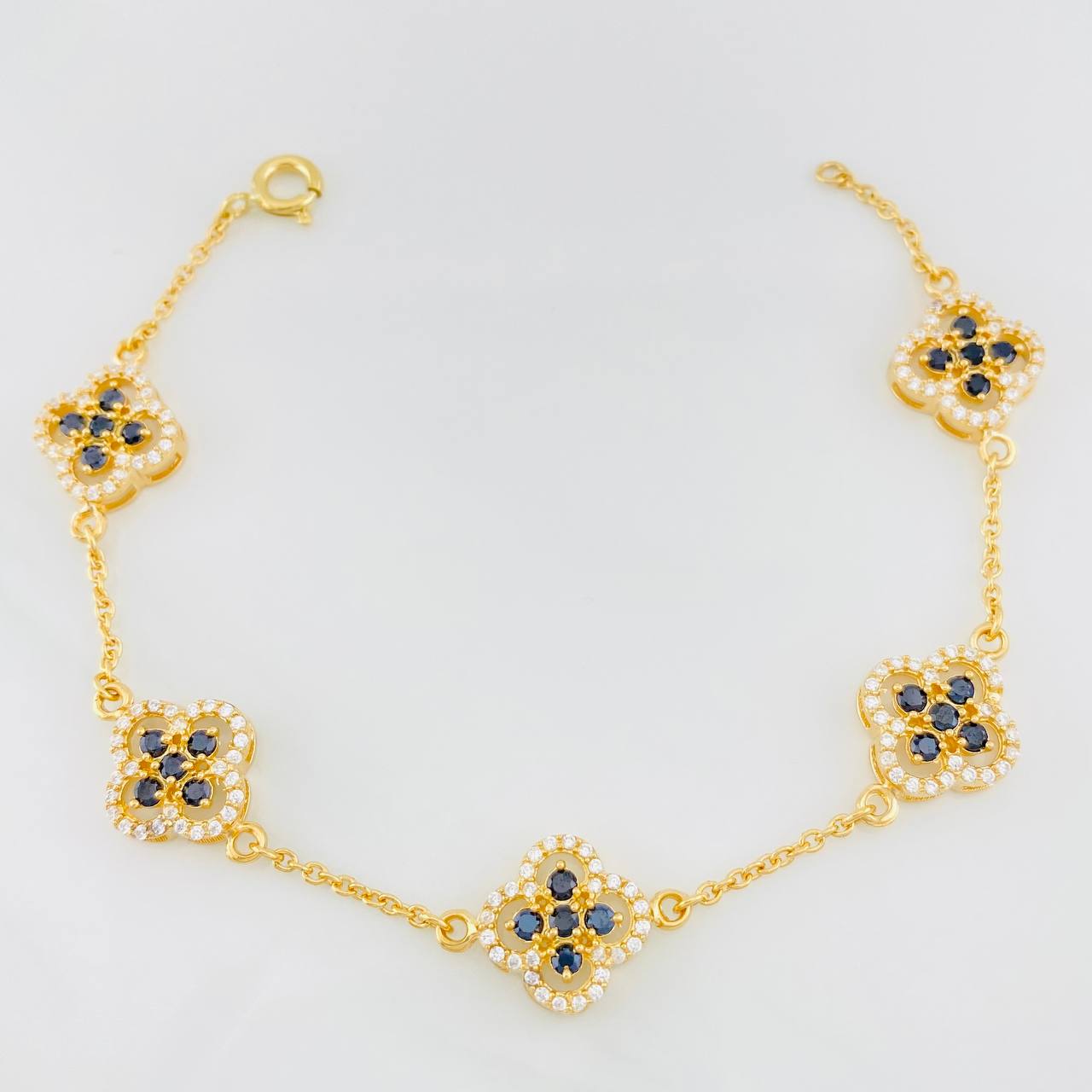 Bracelet Clover Classic Link 8.65g / 6 3/4 in / 1.52mm Yellow Gold 18K