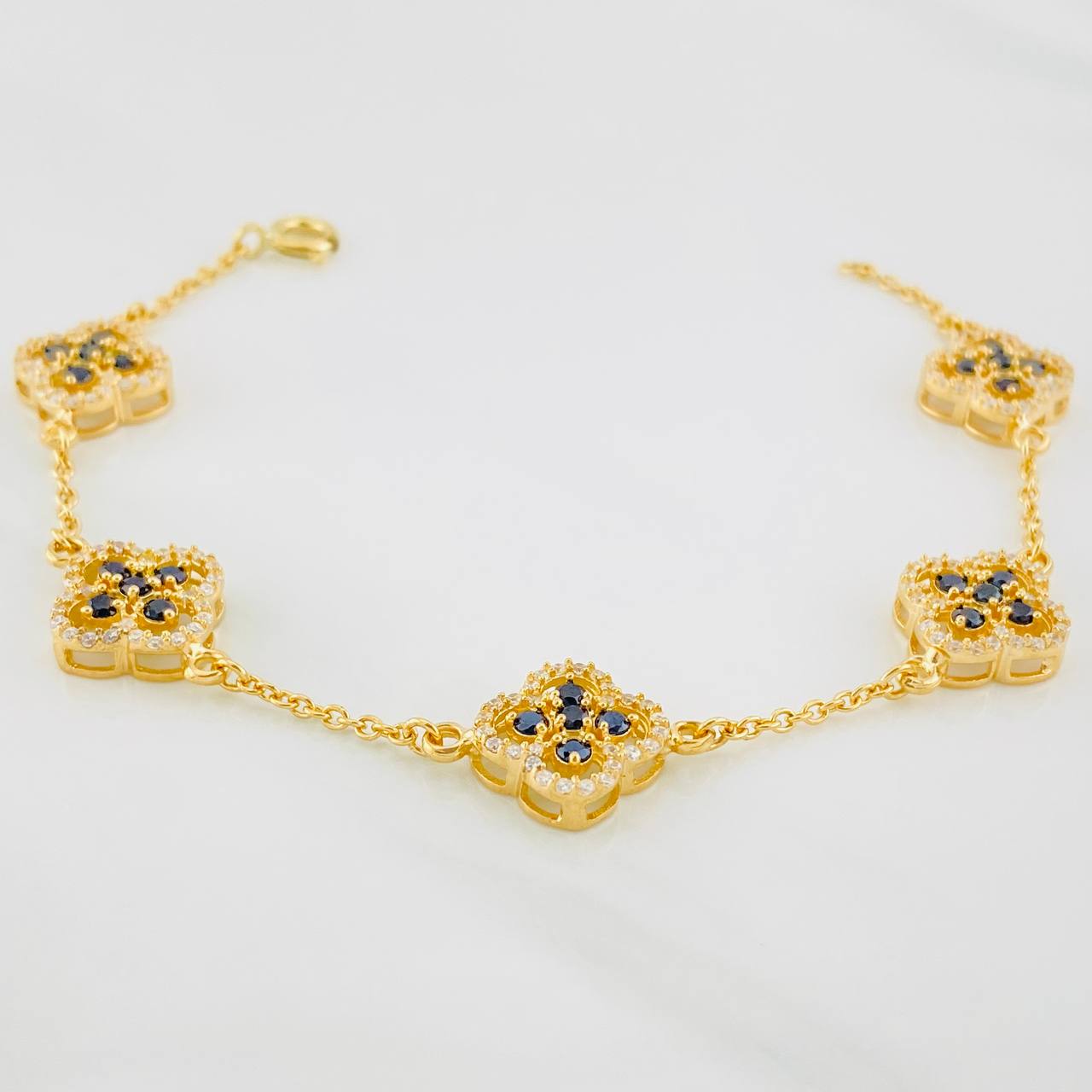 Bracelet Clover Classic Link 8.65g / 6 3/4 in / 1.52mm Yellow Gold 18K