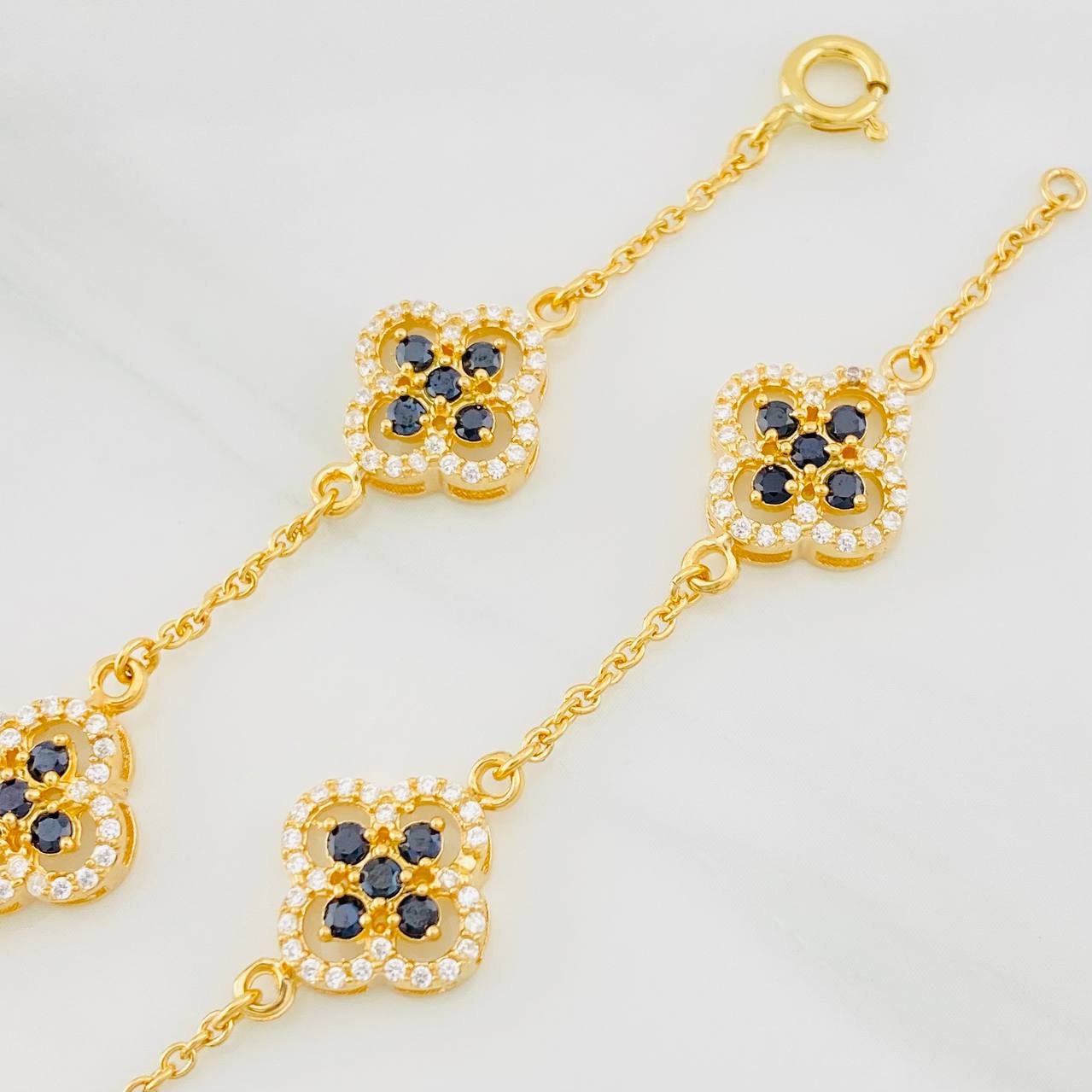 Bracelet Clover Classic Link 8.65g / 6 3/4 in / 1.52mm Yellow Gold 18K