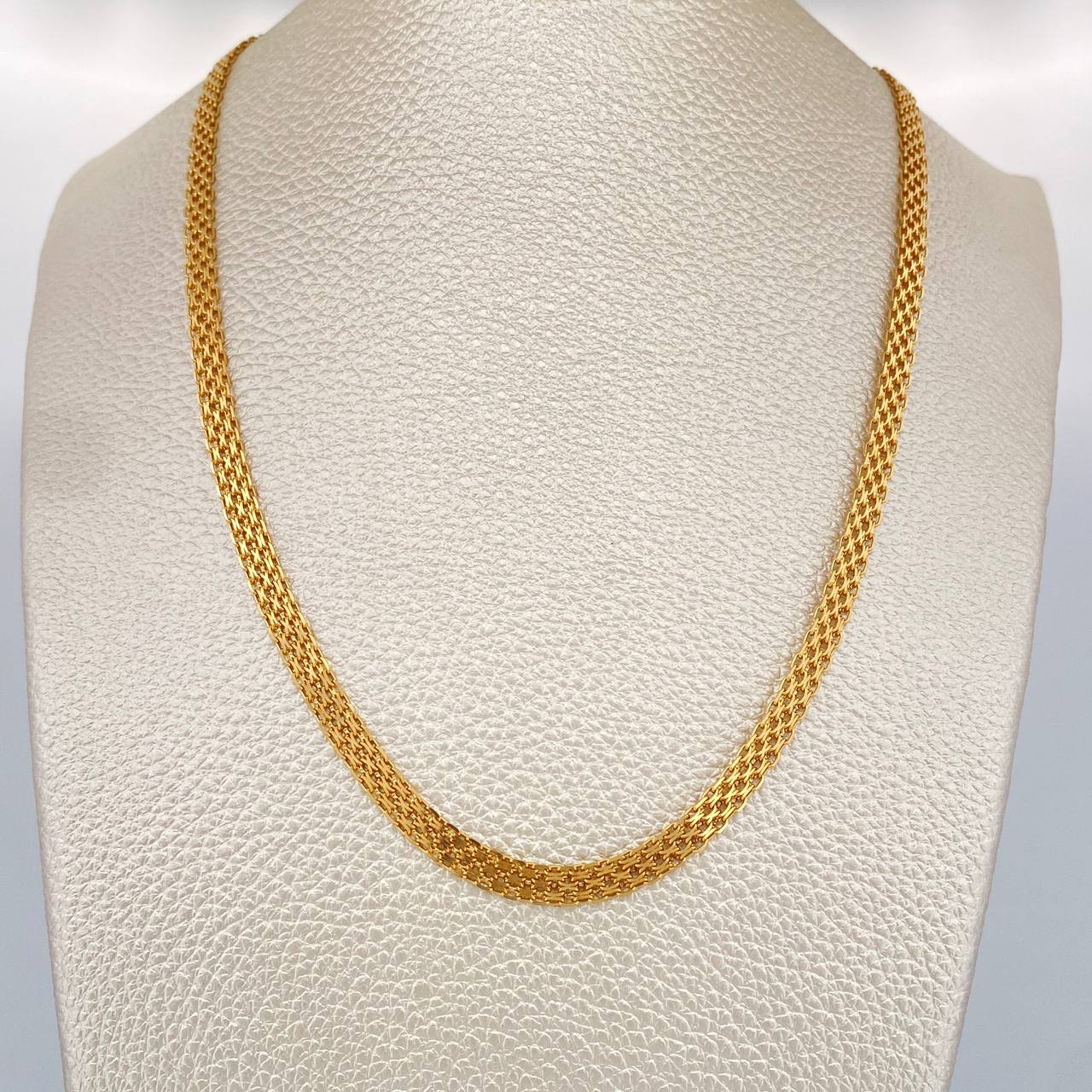 Cadena China 13.55gr / 23 1/2 in / 4.25mm Oro Amarillo +1 18K %