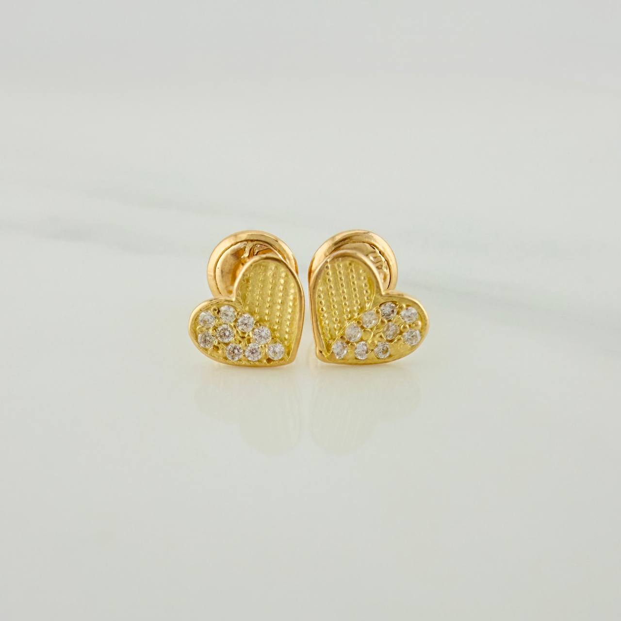 Topos Corazon Medio Destello 0.85 g / in / 5.95 mm Oro Amarillo 18K