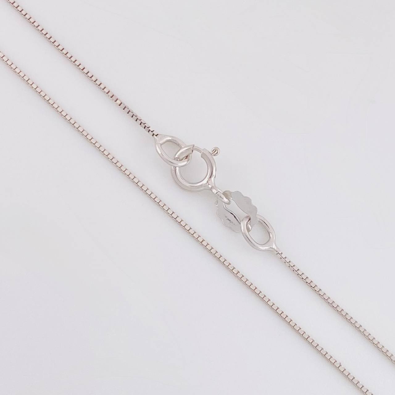 Cadena Veneciana 1.2g / 18 in / 0.8mm Oro Blanco 18K
